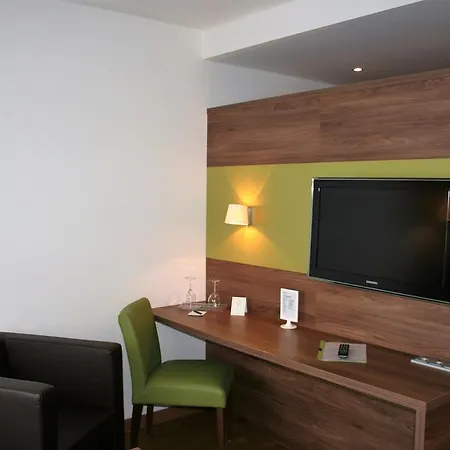 فندق Stadthotel Bernstein 3*